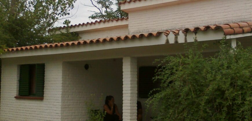 Casa en Barrio Residencial en Nono