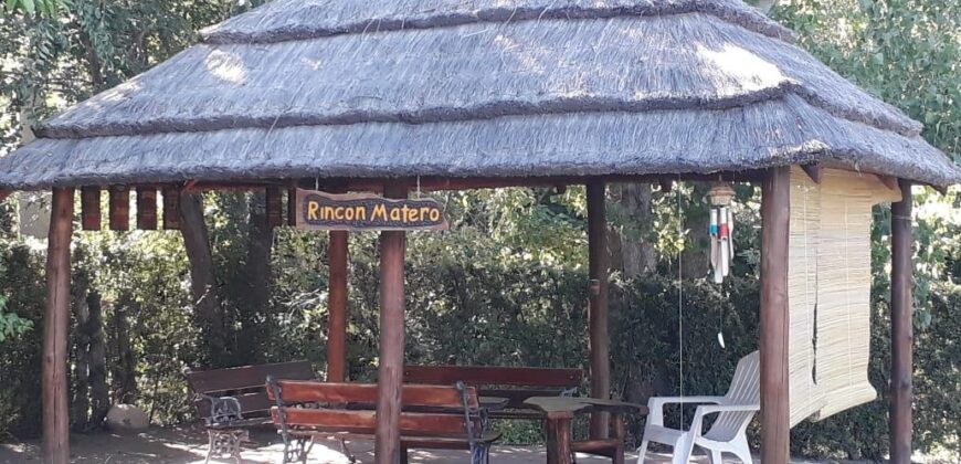 4 cabañas con chalet y pileta a 50 mt del río en Mina Clavero