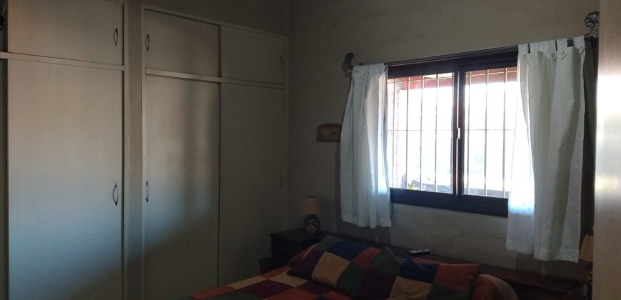 Chalet c/pileta a pocas cuadras del centro de Mina Clavero
