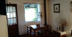 Complejo de 2 cabañas y pileta con lindas vistas