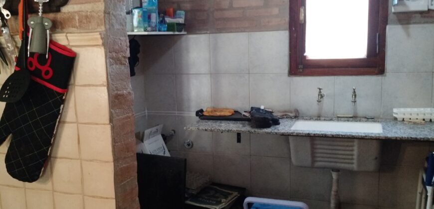 (Alq temp) Chalet de 2 plantas con pileta en El Huaico, Las Calles