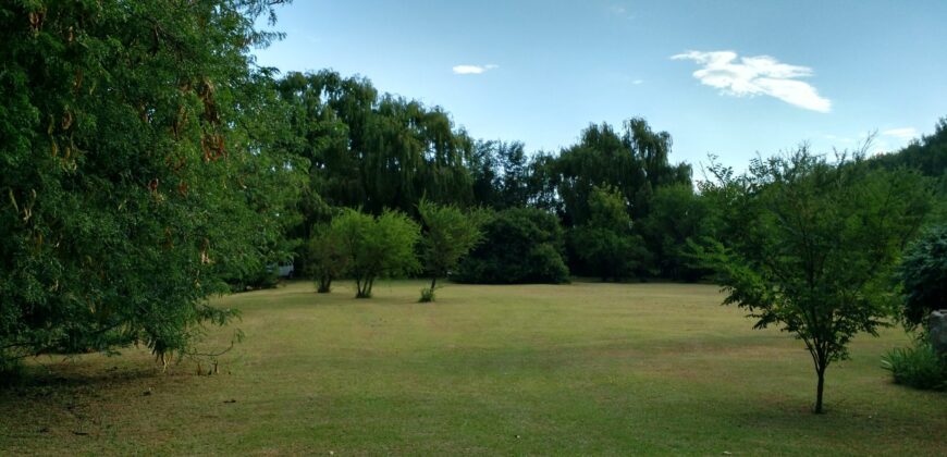 Complejo de 2 cabañas y pileta con lindas vistas
