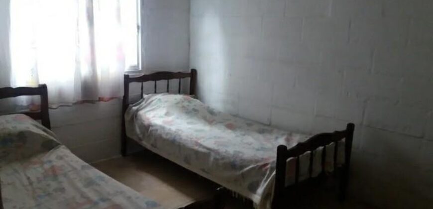 2 casas con pileta sobre ruta en Nono