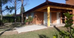 4 cabañas con chalet y pileta a 50 mt del río en Mina Clavero