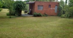 Complejo de 2 cabañas y pileta con lindas vistas