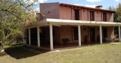 (Alq temp) Chalet de 2 plantas con pileta en El Huaico, Las Calles