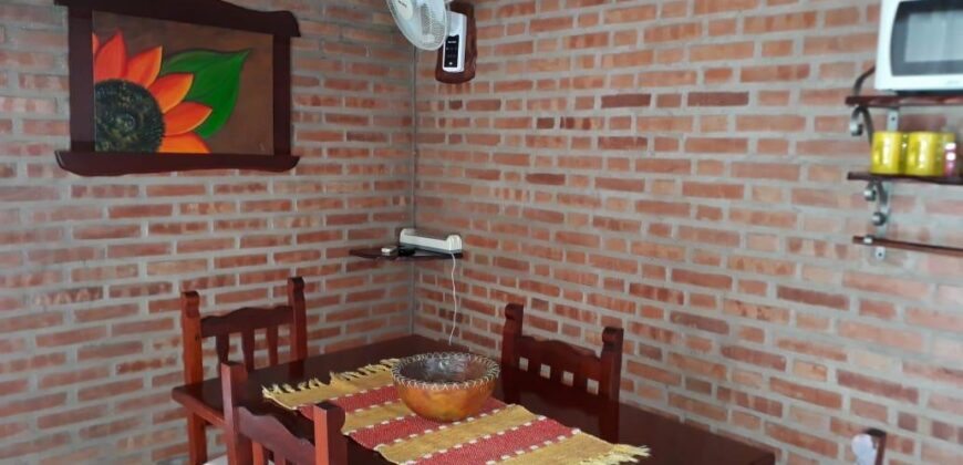 4 cabañas con chalet y pileta a 50 mt del río en Mina Clavero