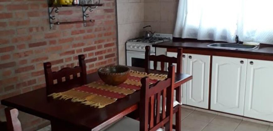 4 cabañas con chalet y pileta a 50 mt del río en Mina Clavero