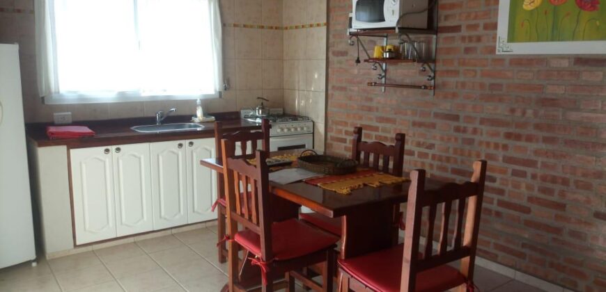 4 cabañas con chalet y pileta a 50 mt del río en Mina Clavero