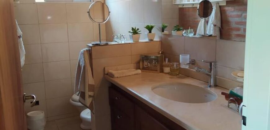 4 cabañas con chalet y pileta a 50 mt del río en Mina Clavero