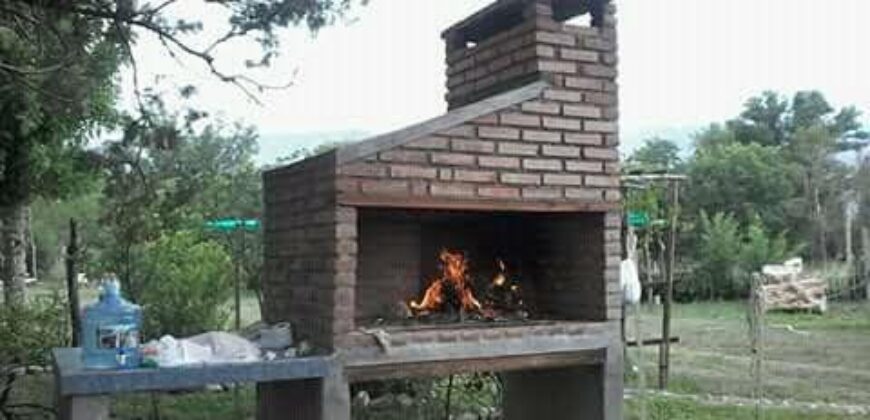 2 casas con pileta sobre ruta en Nono