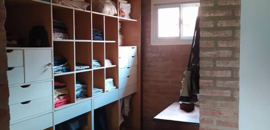 4 cabañas con chalet y pileta a 50 mt del río en Mina Clavero