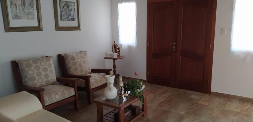 4 cabañas con chalet y pileta a 50 mt del río en Mina Clavero