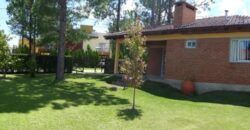 4 cabañas con chalet y pileta a 50 mt del río en Mina Clavero