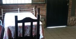 2 casas con pileta sobre ruta en Nono