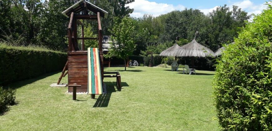 4 cabañas con chalet y pileta a 50 mt del río en Mina Clavero