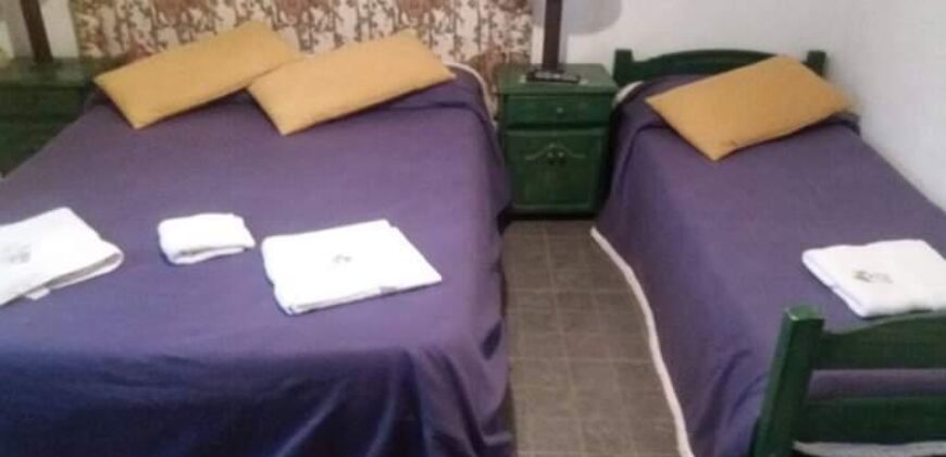 Hotel a metros del río Mina Clavero