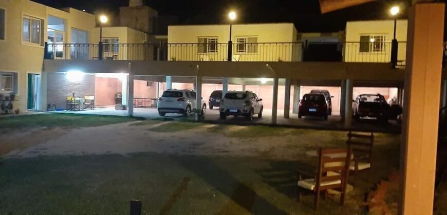 Hotel a metros del río Mina Clavero