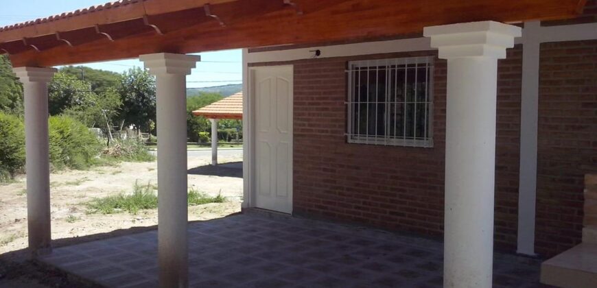 Complejo de 4 cabañas a 30 mt del río en San Lorenzo