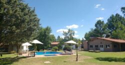 Complejo de 8 cabañas con casa y piscina en Nono