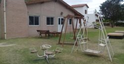 Complejo de 8 cabañas con casa y piscina en Nono