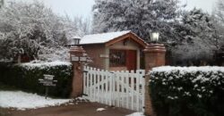 Complejo de 8 cabañas con casa y piscina en Nono