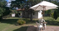 Complejo de 8 cabañas con casa y piscina en Nono