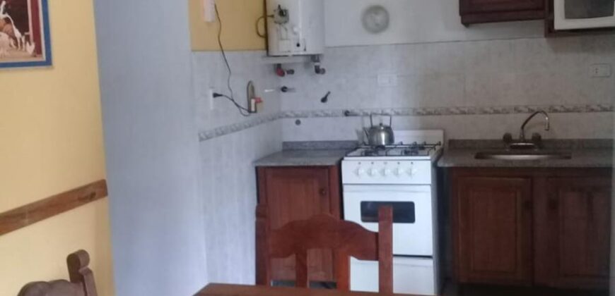 Complejo de 8 cabañas con casa y piscina en Nono