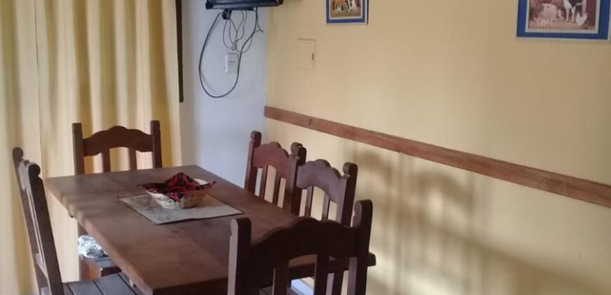 Complejo de 8 cabañas con casa y piscina en Nono