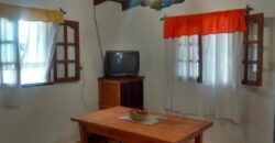 Complejo de 8 cabañas con casa y piscina en Nono