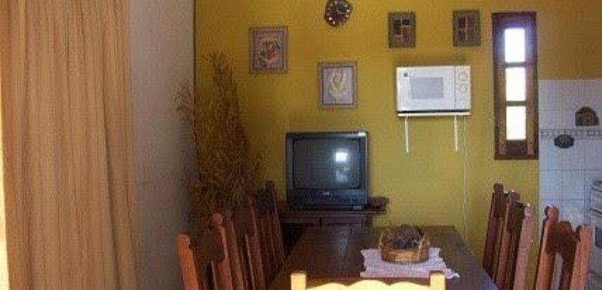Complejo de 8 cabañas con casa y piscina en Nono