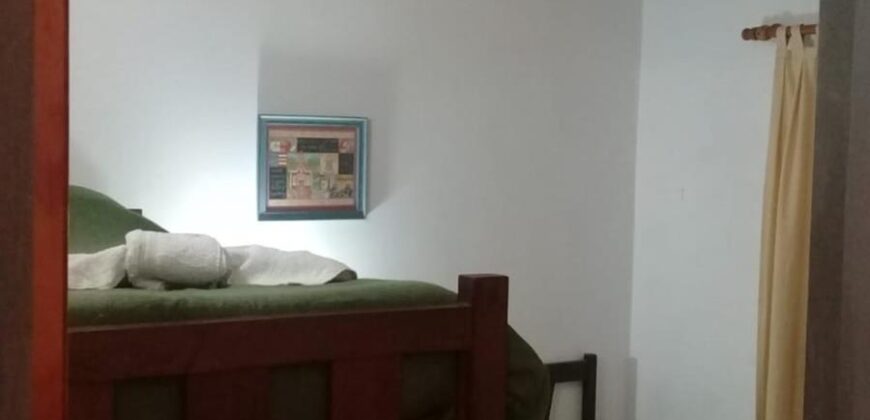 Complejo de 8 cabañas con casa y piscina en Nono