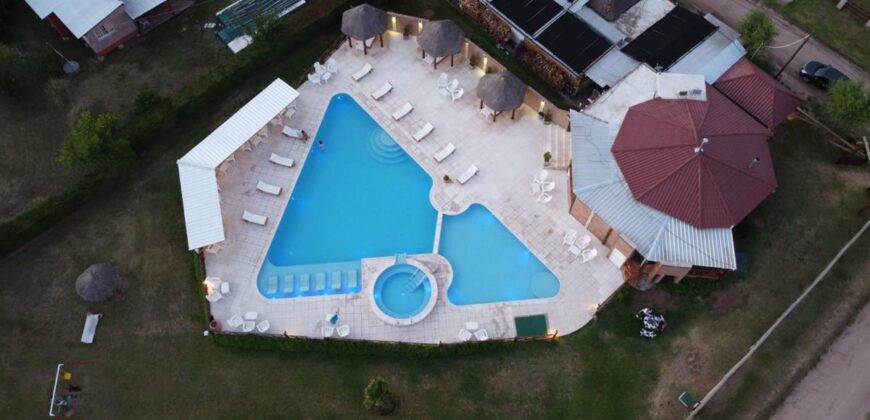 Espectacular complejo de cabañas con pileta climatizada en Nono