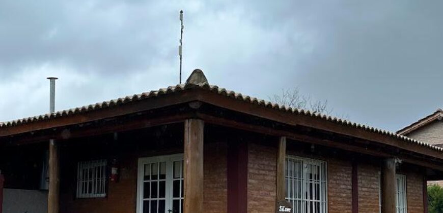 Espectacular complejo de cabañas con pileta climatizada en Nono