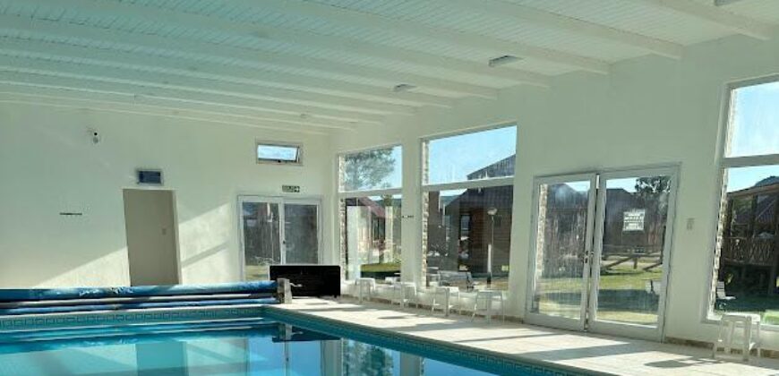 Espectacular complejo de cabañas con pileta climatizada en Nono