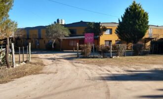 Hostería con piscina y lindas vistas en El Alto de Nono