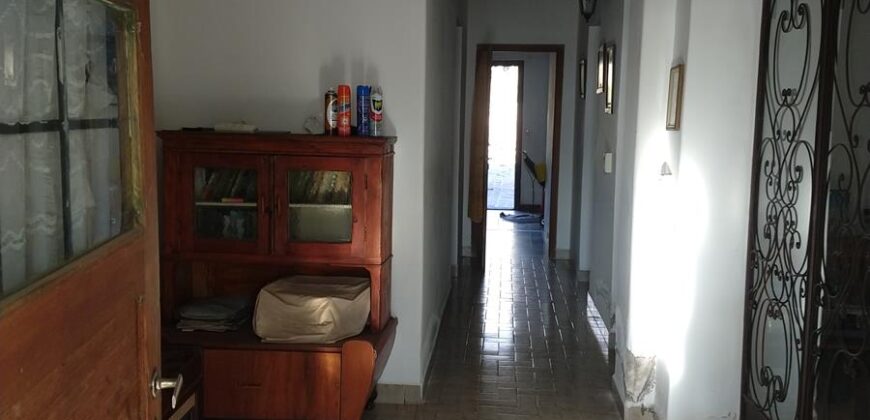 Chalet sobre ruta en Los Hornillos
