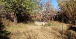 Lote céntrico comercial con casa a demoler en Cura Brochero