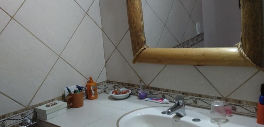 Espectacular !!! chalet 2 plantas con piscina en barrio residencial de Nono