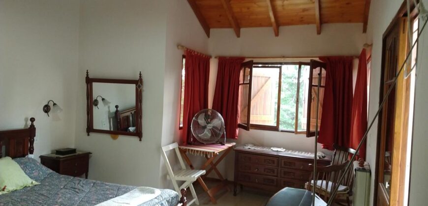 Espectacular !!! chalet 2 plantas con piscina en barrio residencial de Nono