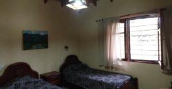 Espectacular !!! chalet 2 plantas con piscina en barrio residencial de Nono