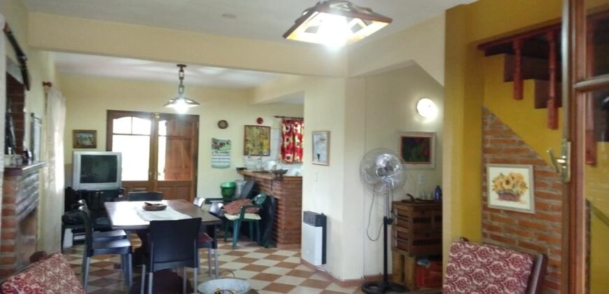 Espectacular !!! chalet 2 plantas con piscina en barrio residencial de Nono