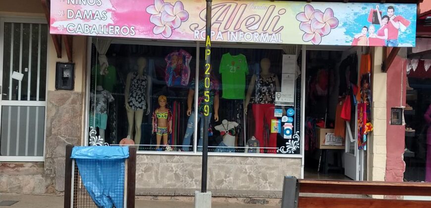 3 locales comerciales, 3 departamentos en la arteria principal de Mina Clavero