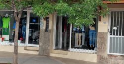 3 locales comerciales, 3 departamentos en la arteria principal de Mina Clavero