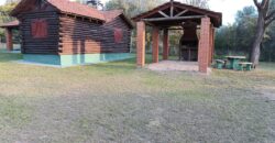 Complejo de 2 cabañas de tronco en Nono