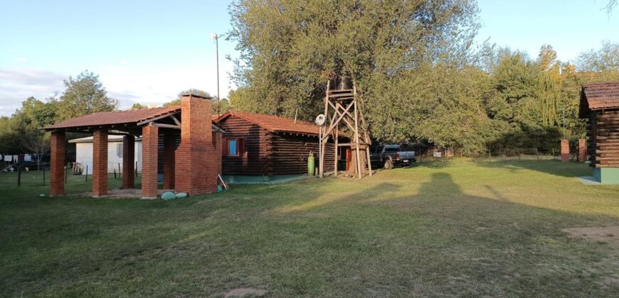 Complejo de 2 cabañas de tronco en Nono