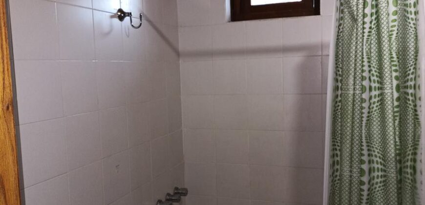 Complejo de 2 cabañas de tronco en Nono