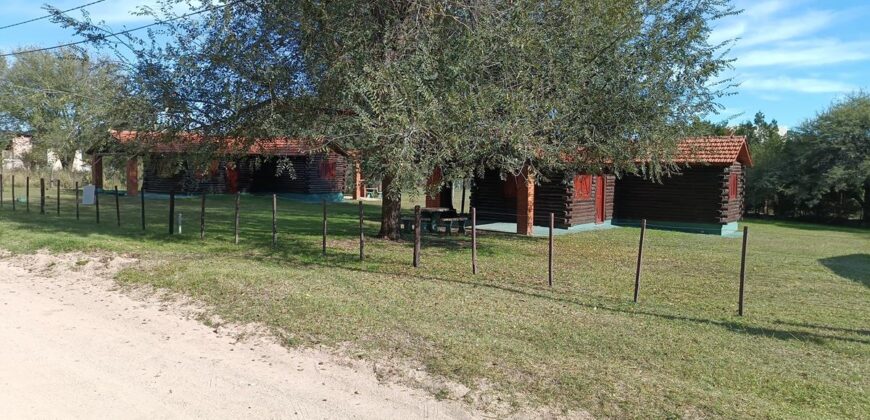 Complejo de 2 cabañas de tronco en Nono