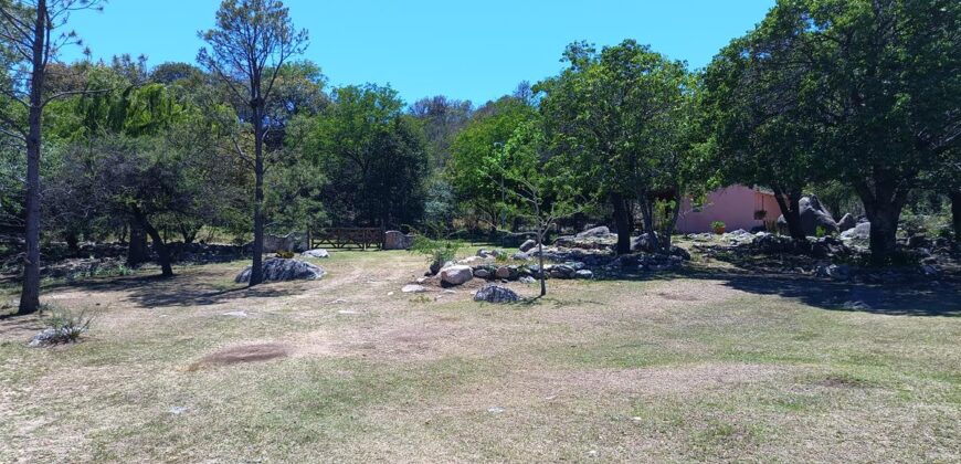 Chalet con cabaña, acequia y pileta con vistas únicas en la reserva de Los Hornillos