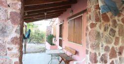 Chalet con cabaña, acequia y pileta con vistas únicas en la reserva de Los Hornillos